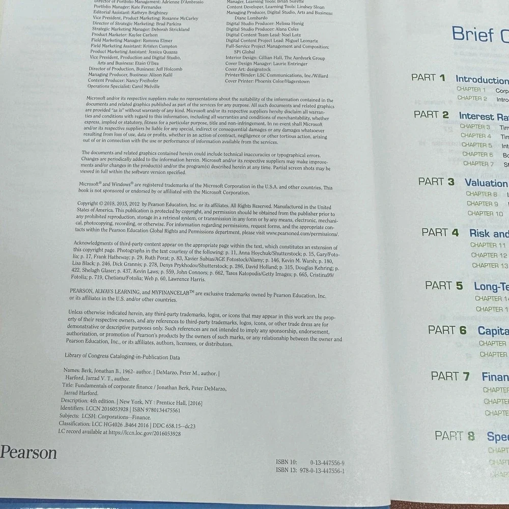 Fundamentals of Corproate Finances Fouth Edition Used. Collage Book.